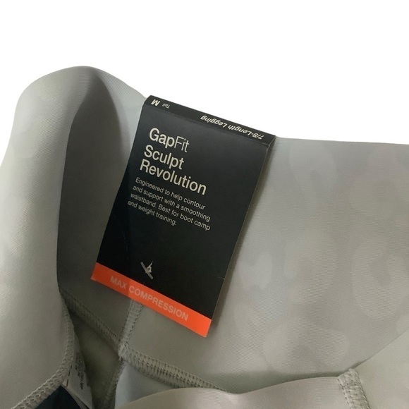 NWT Gapfit Sculpt Revolution 7/8 Legging Sz M Tall High Rise Grey Leopard Print - Picture 7 of 8